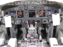 Boeing 737 full flightdeck